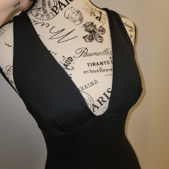 Sea Level Swim Women's Black One-Piece - Picture 5 of 6